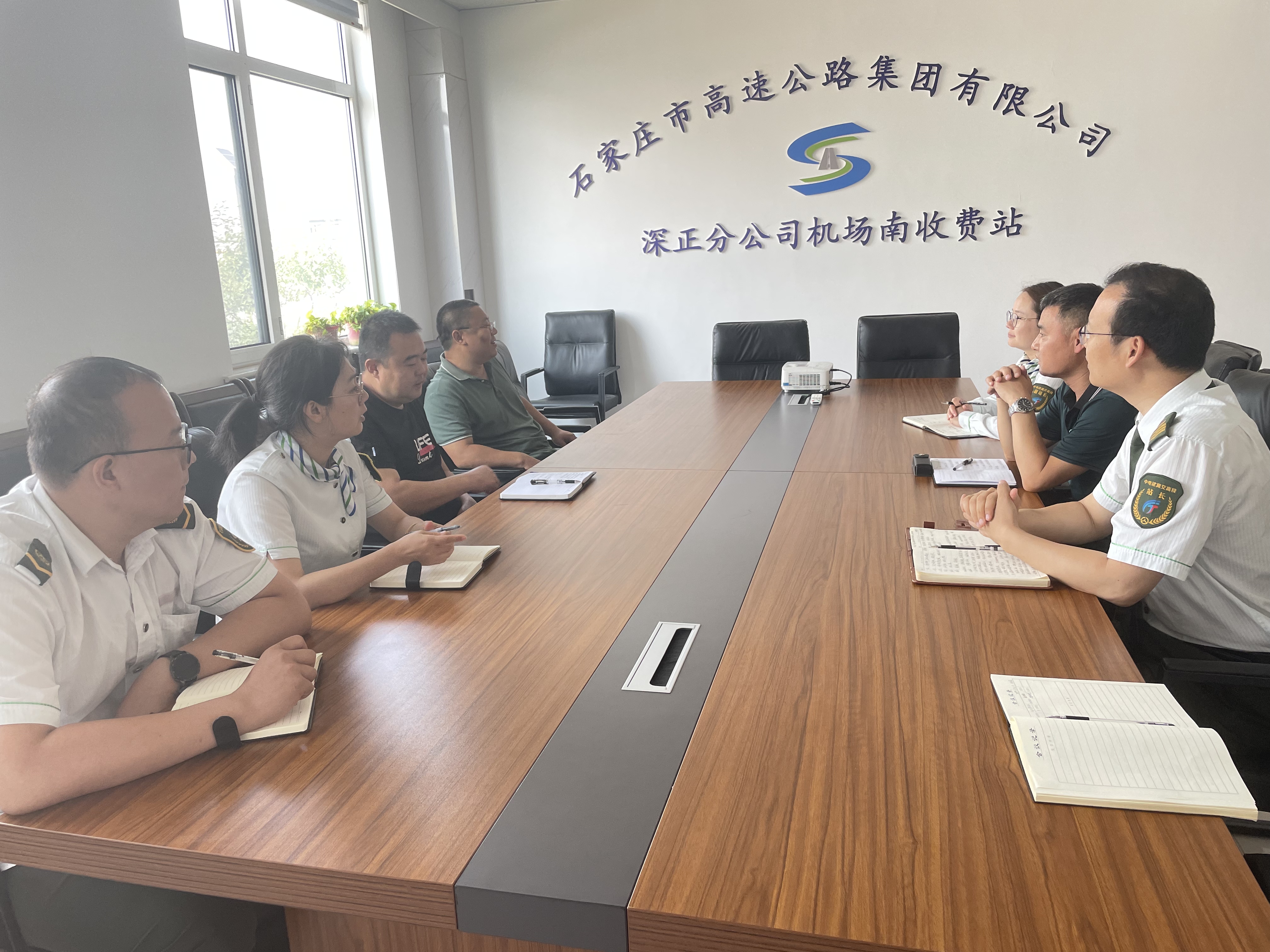 C:\Users\Administrator\Desktop\5817a624732e36f7440825c5650949a.jpg C:\Users\Administrator\Desktop\5817a624732e36f7440825c5650949a.jpg