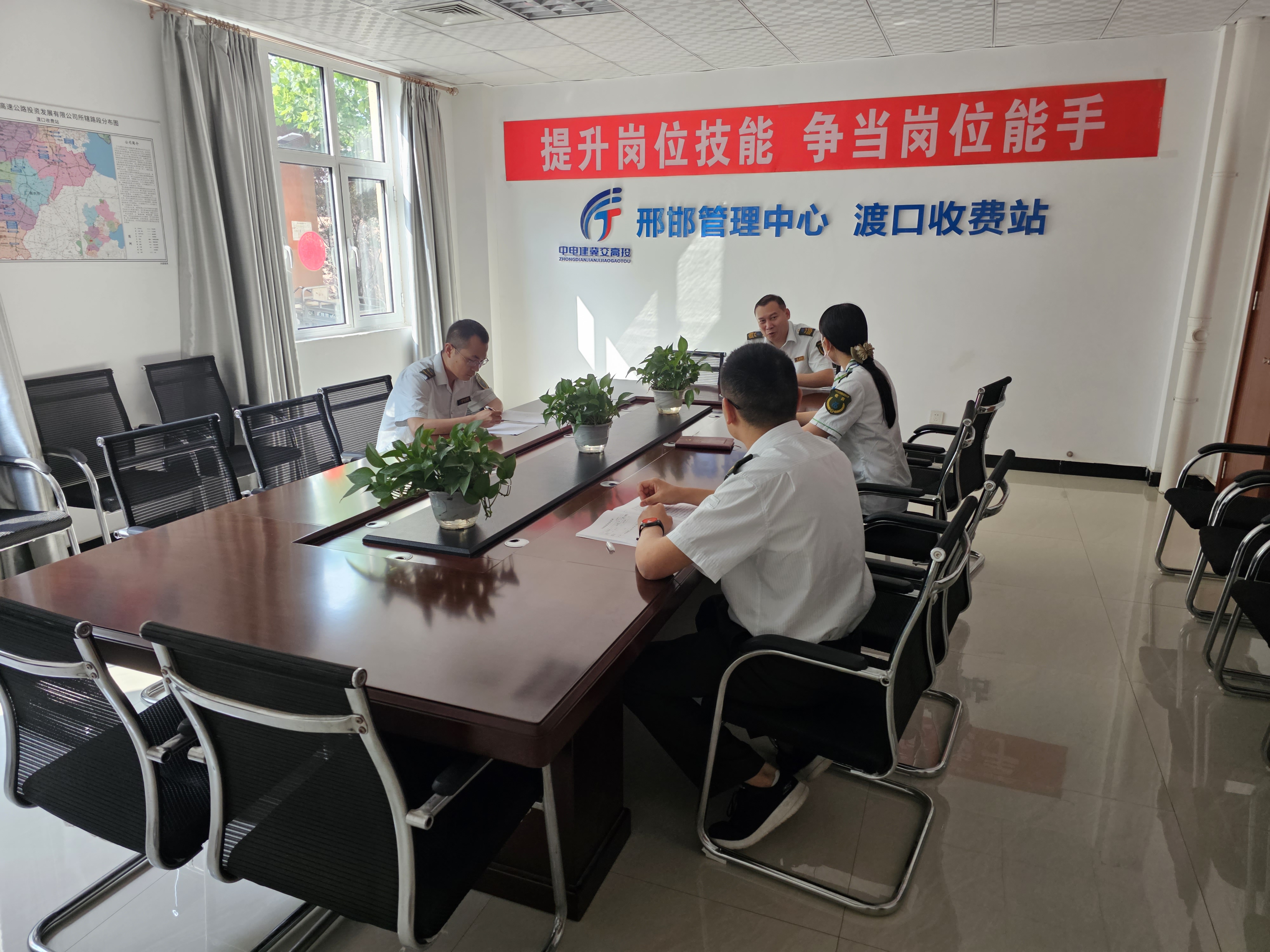 fbe6e8e3655c8dd62da64e8e39a0494.jpg fbe6e8e3655c8dd62da64e8e39a0494.jpg