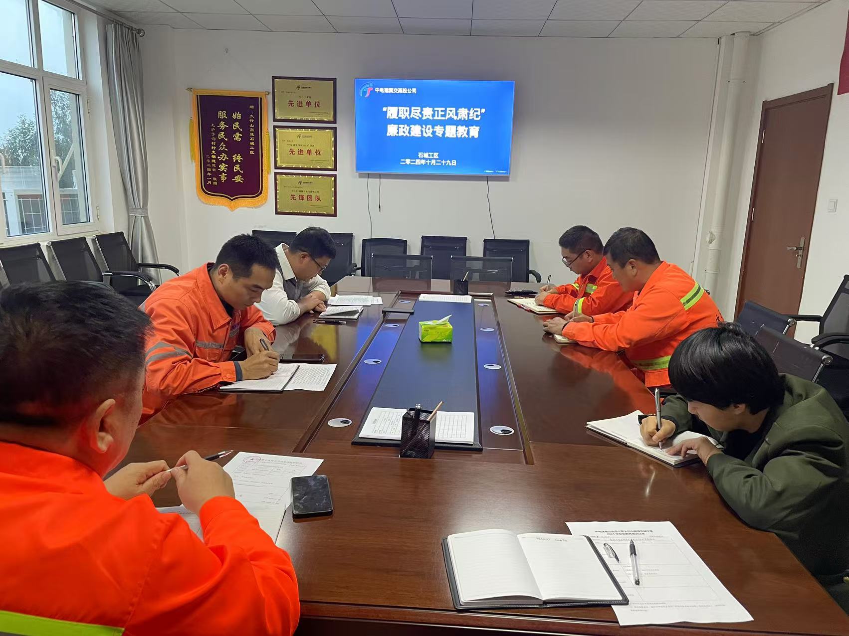 d373fb9afb2d3af7dce0fcf3a6aac5b.jpg d373fb9afb2d3af7dce0fcf3a6aac5b.jpg