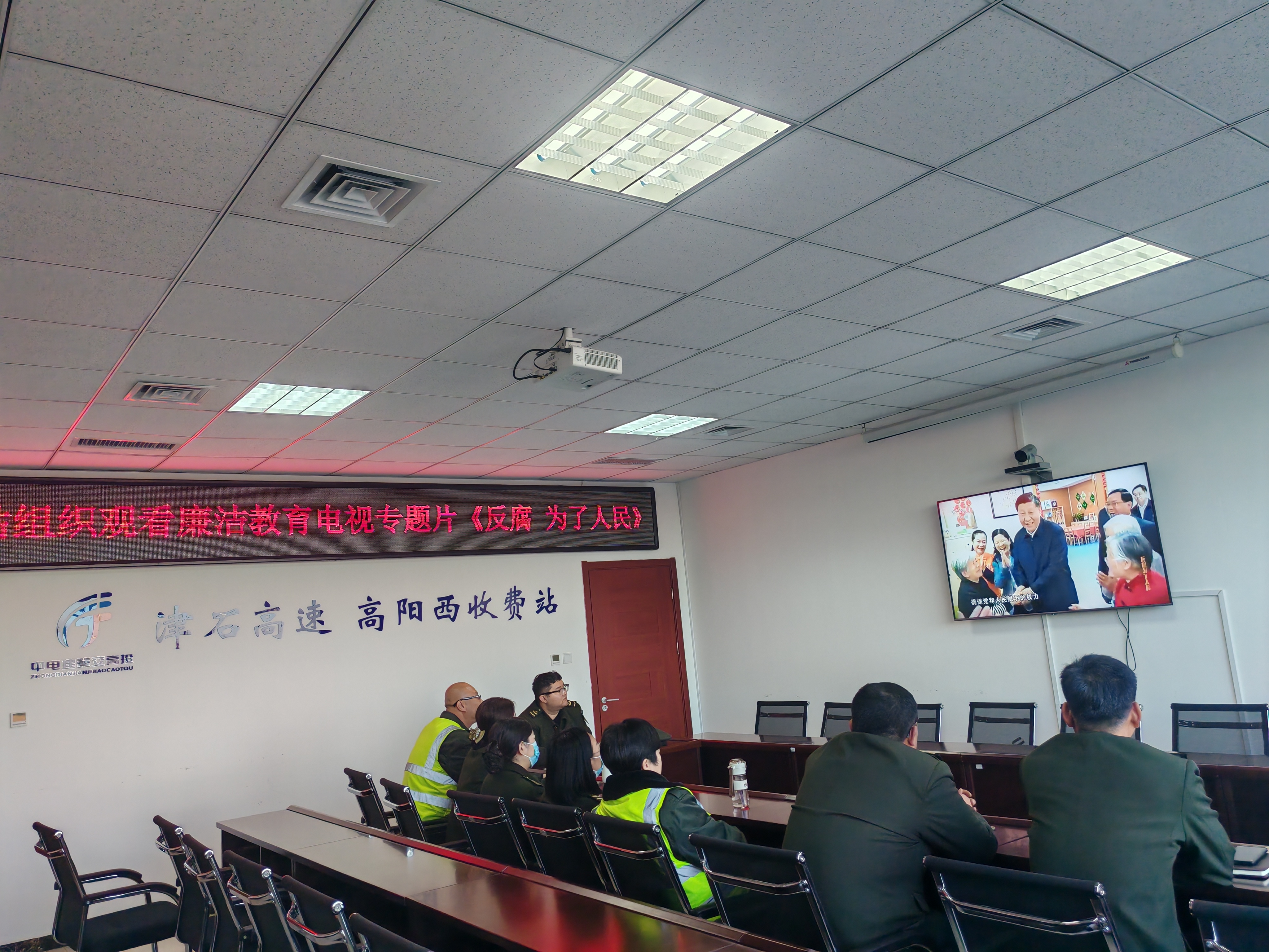 ce97a500e2bdc98f5c8d298efc77476.jpg ce97a500e2bdc98f5c8d298efc77476.jpg